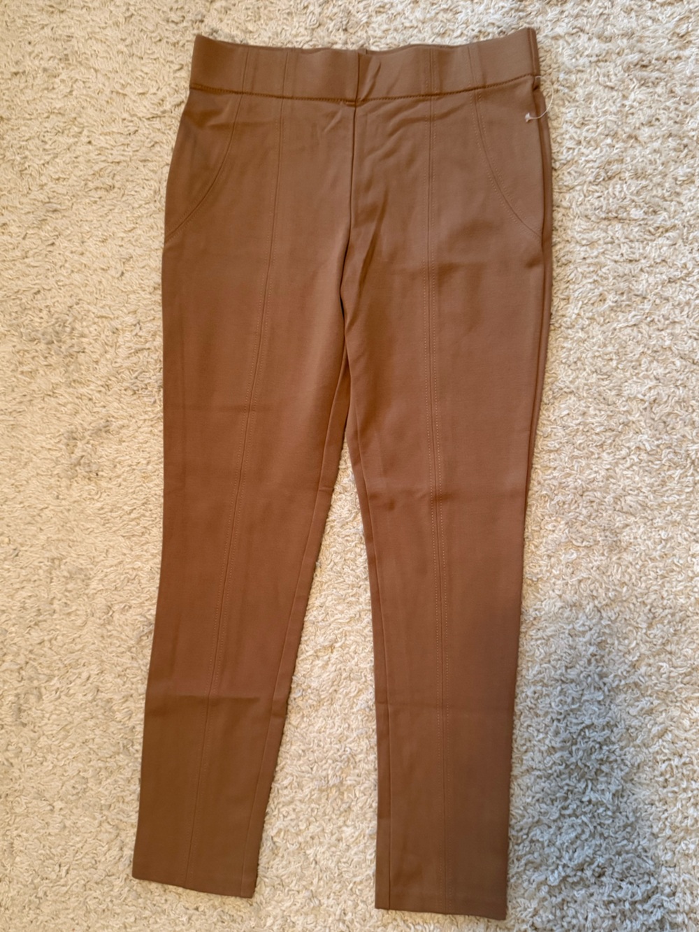 Jones & Co. Tan Stretch Pull-On Pants Size Small